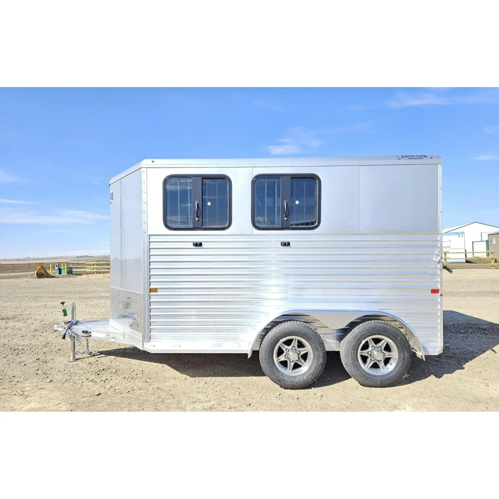 2024 High Country Colt Series Combo/Slant 2-Horse - Image 4