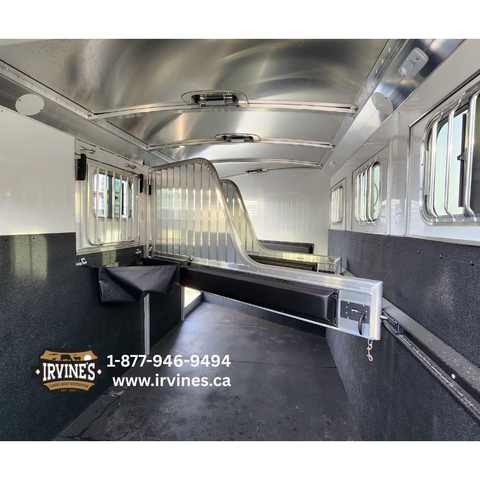 2026 4-Star 3-Horse Slant Load Bumper Pull - Image 13