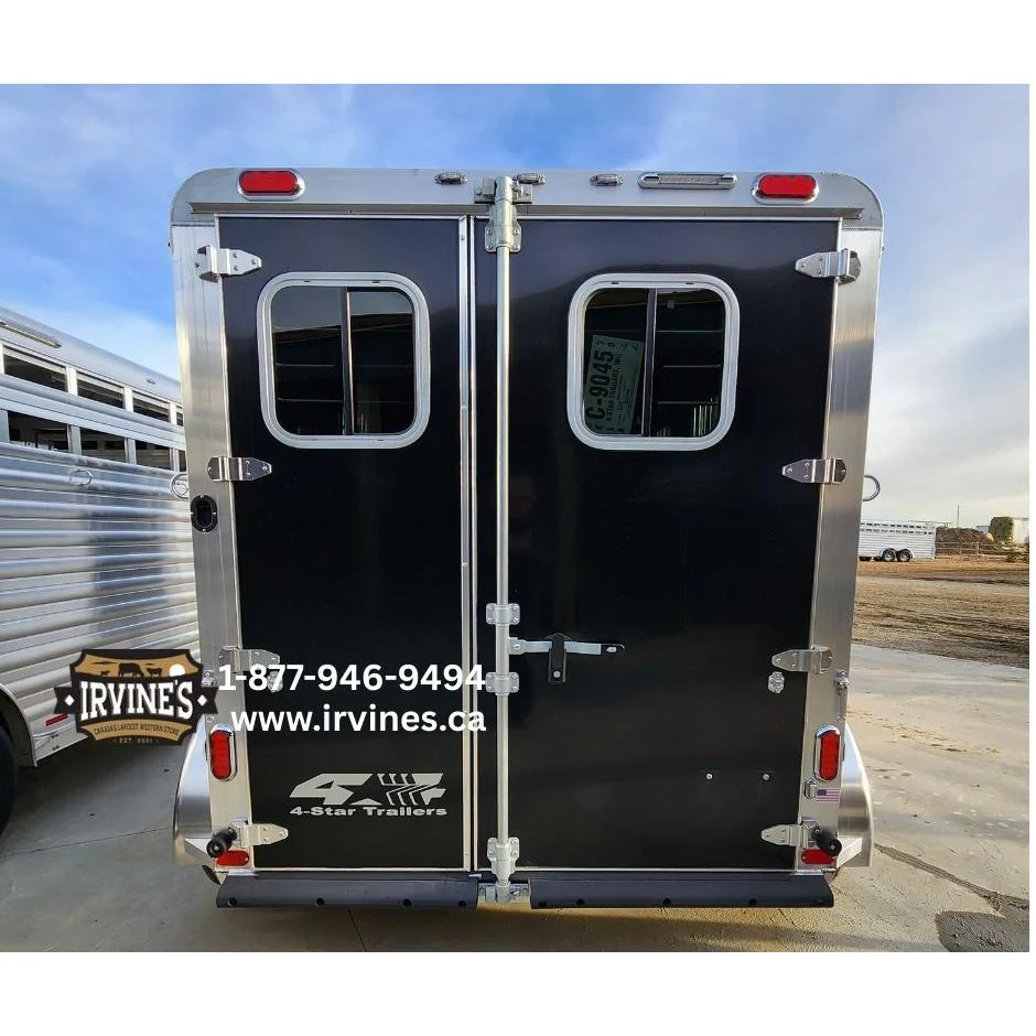 2026 4-Star 3-Horse Slant Load Bumper Pull - Image 9