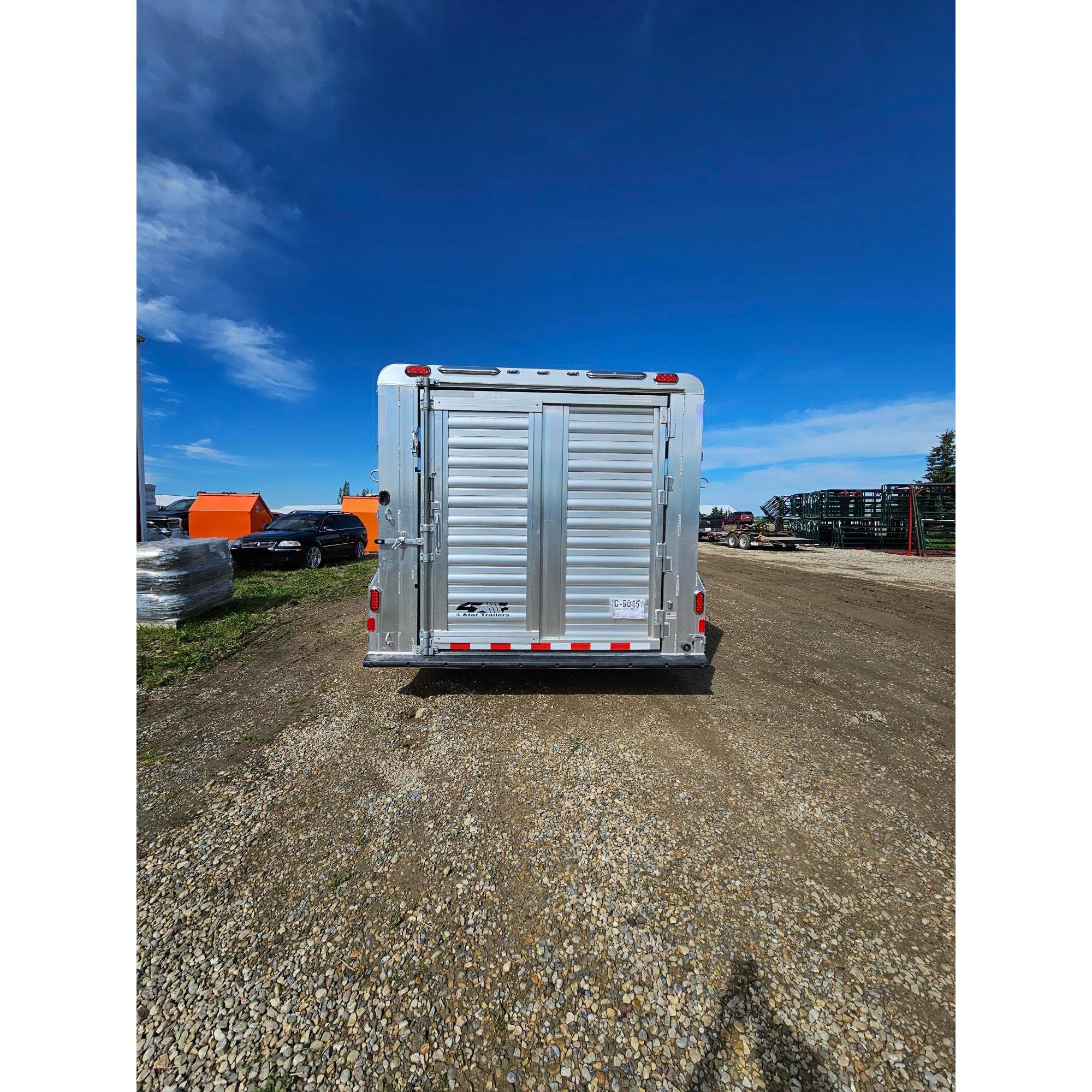 *Nearly New* 2026 4-Star 34' Stock Trailer - Image 7