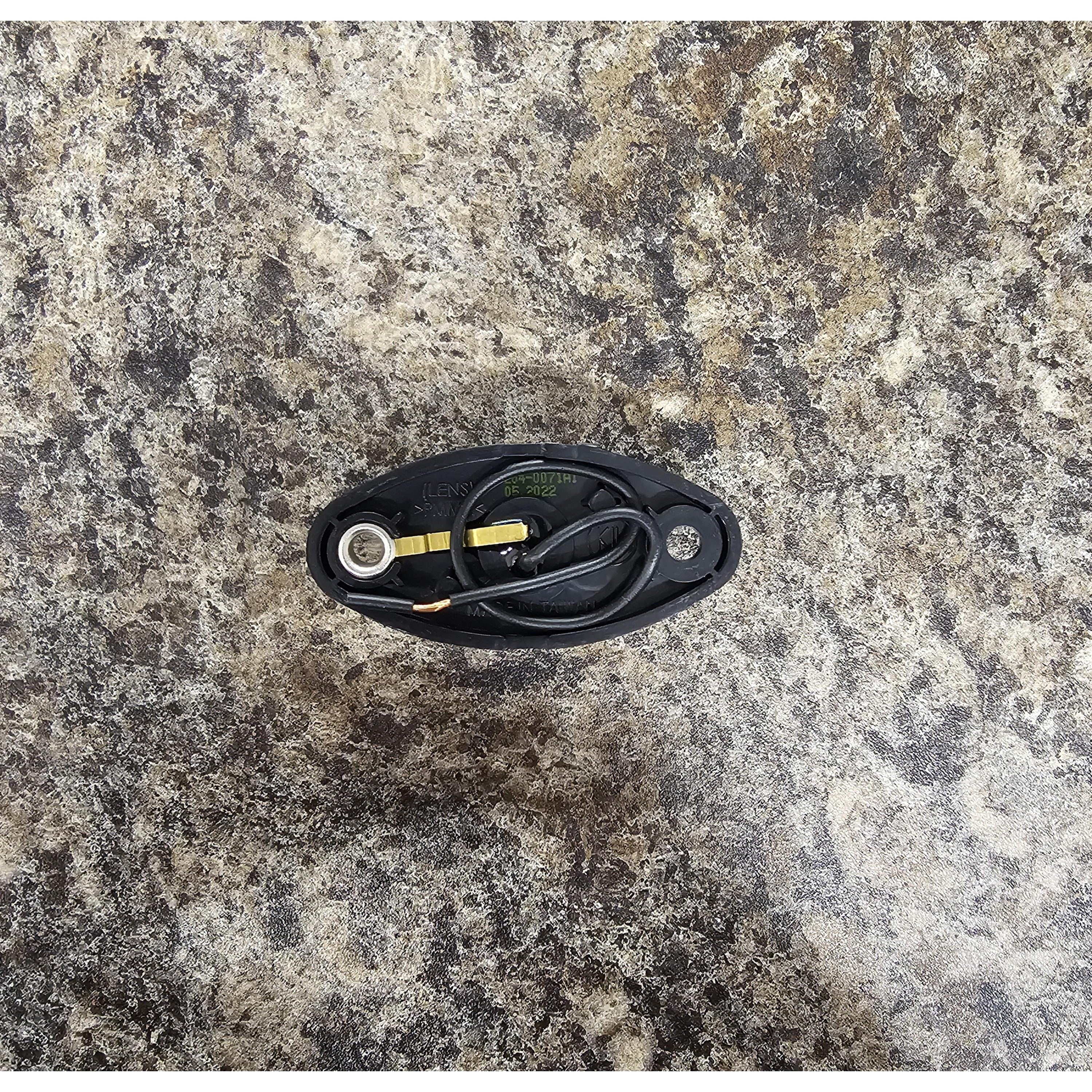 4-Star Amber LED Marker Light - Image 3