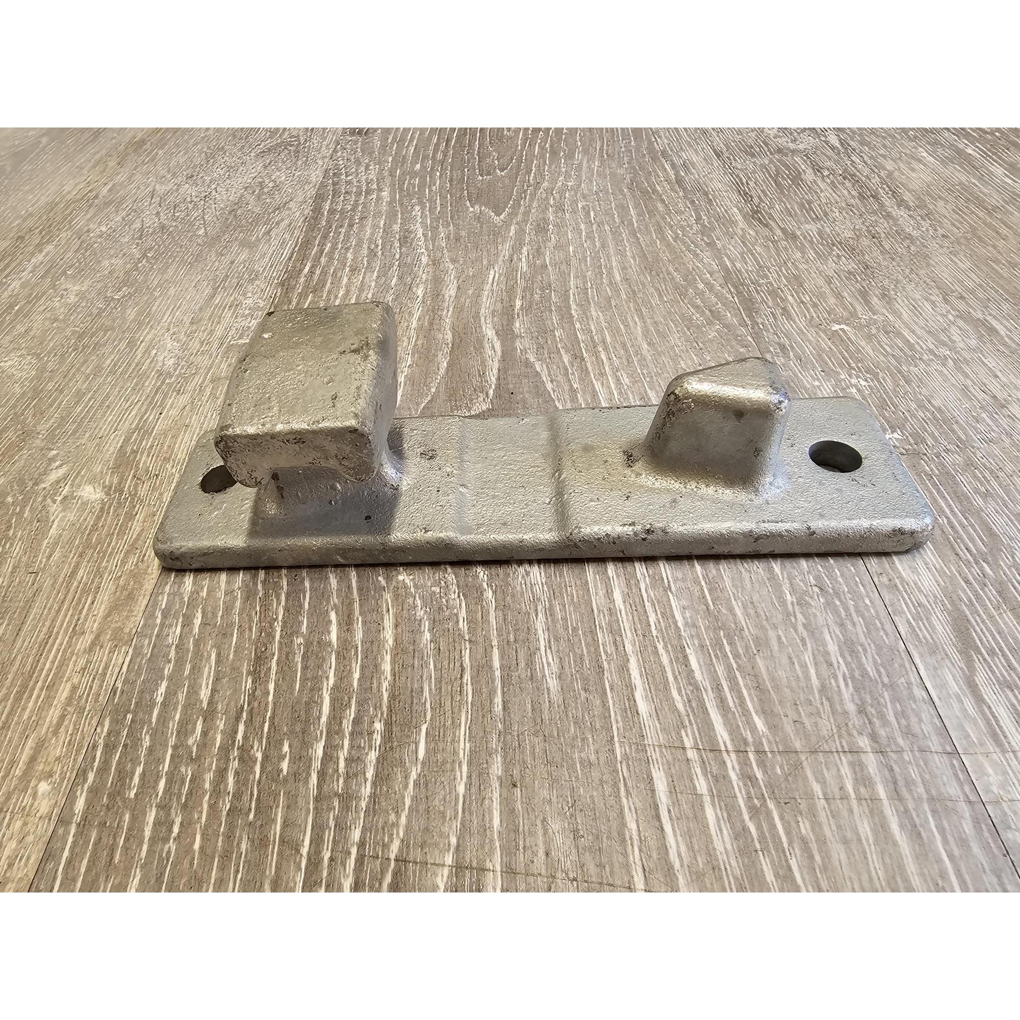 4-Star Old Style Keepers (for Rear Gates) - Image 2