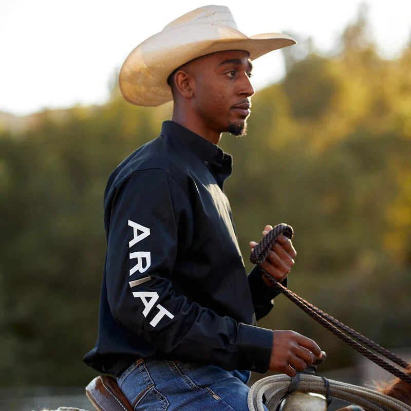 Ariat Men's Long Sleeve Team Log Twill Fitted Shirt - Black/White - Image 4