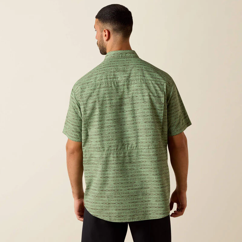 Ariat Men's Printed Venttek Outbound Short Sleeve Shirt - Green - Image 2
