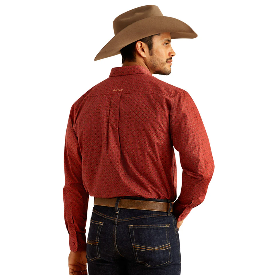 Ariat Men's Sanders Classic Fit Print Long Sleeve Shirt - Red - Image 2