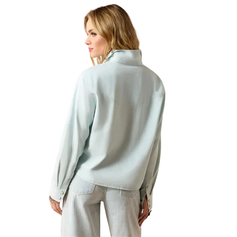 Ariat Women's Asheville Snap Long Sleeve Shirt - Light Wash Indigo - Image 2
