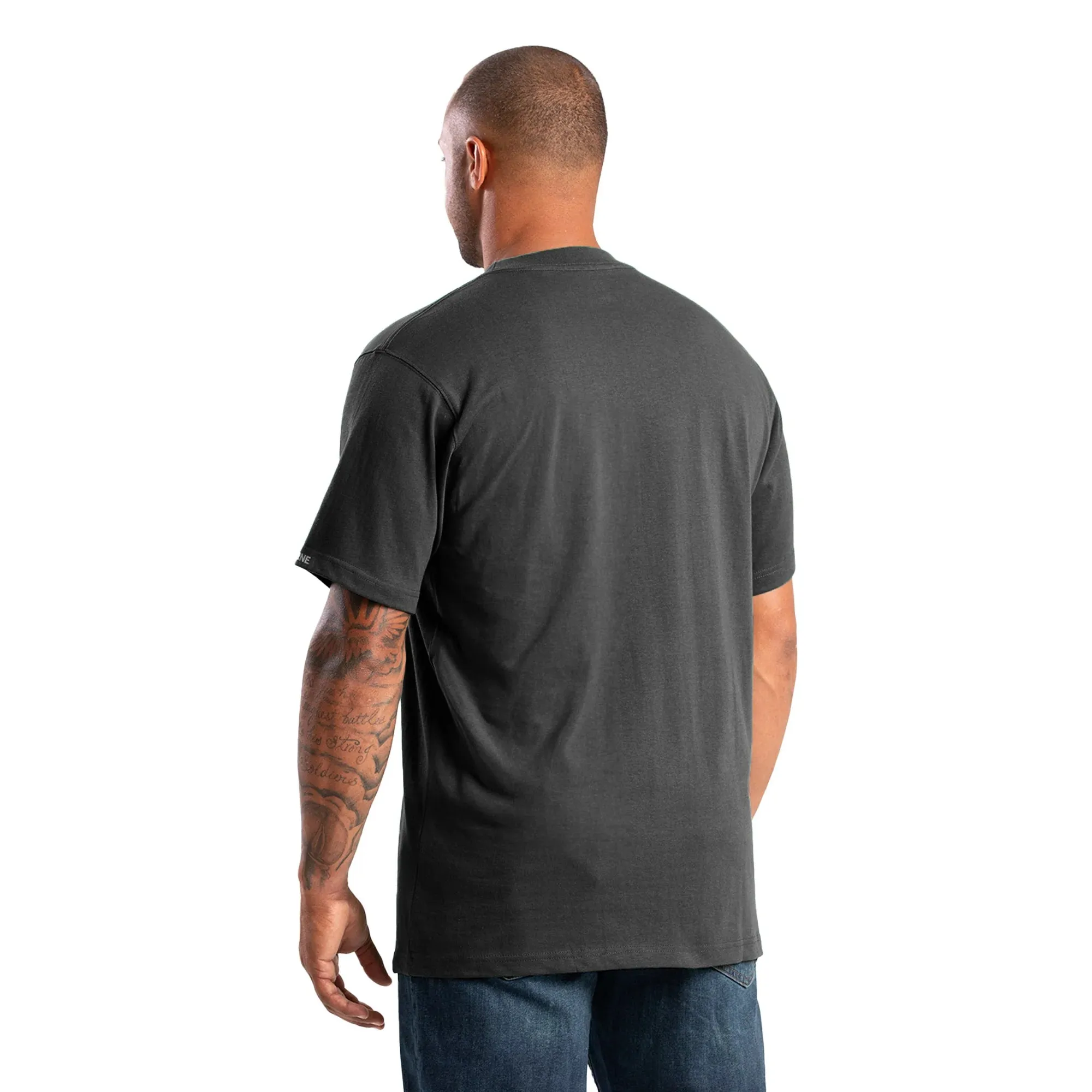 Berne Men's Highland Heavyweight Pocket T-Shirt - Image 2