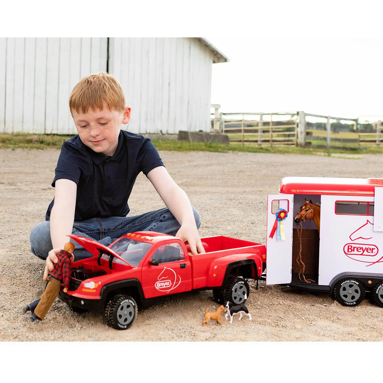 Breyer Traditional Series "Dually" Truck - Image 4