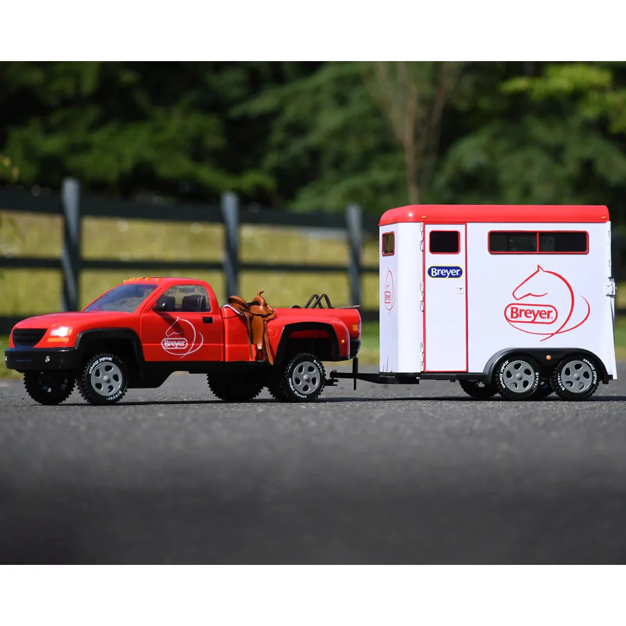 Bryer Traditional Series 2-Horse Trailer - Image 3