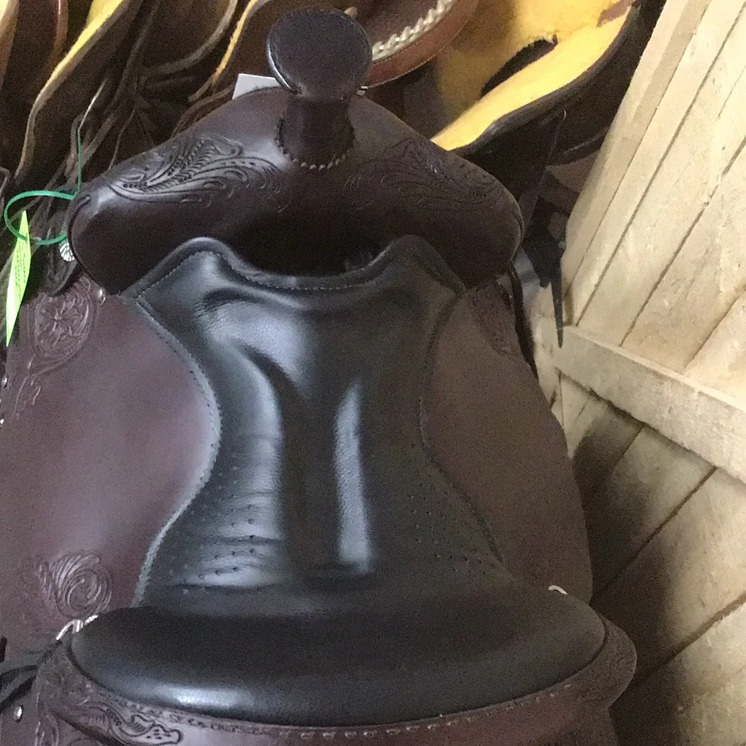 Tucker 15.5" Horizon Wanderer BNT Wide Saddle - Image 2