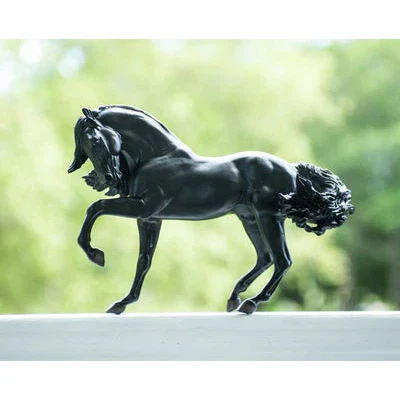 Breyer Kid's Sjoerd - Champion Friesian Stallion - Image 4