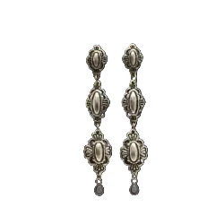 Earring 3 Tier Flower BLSTN
