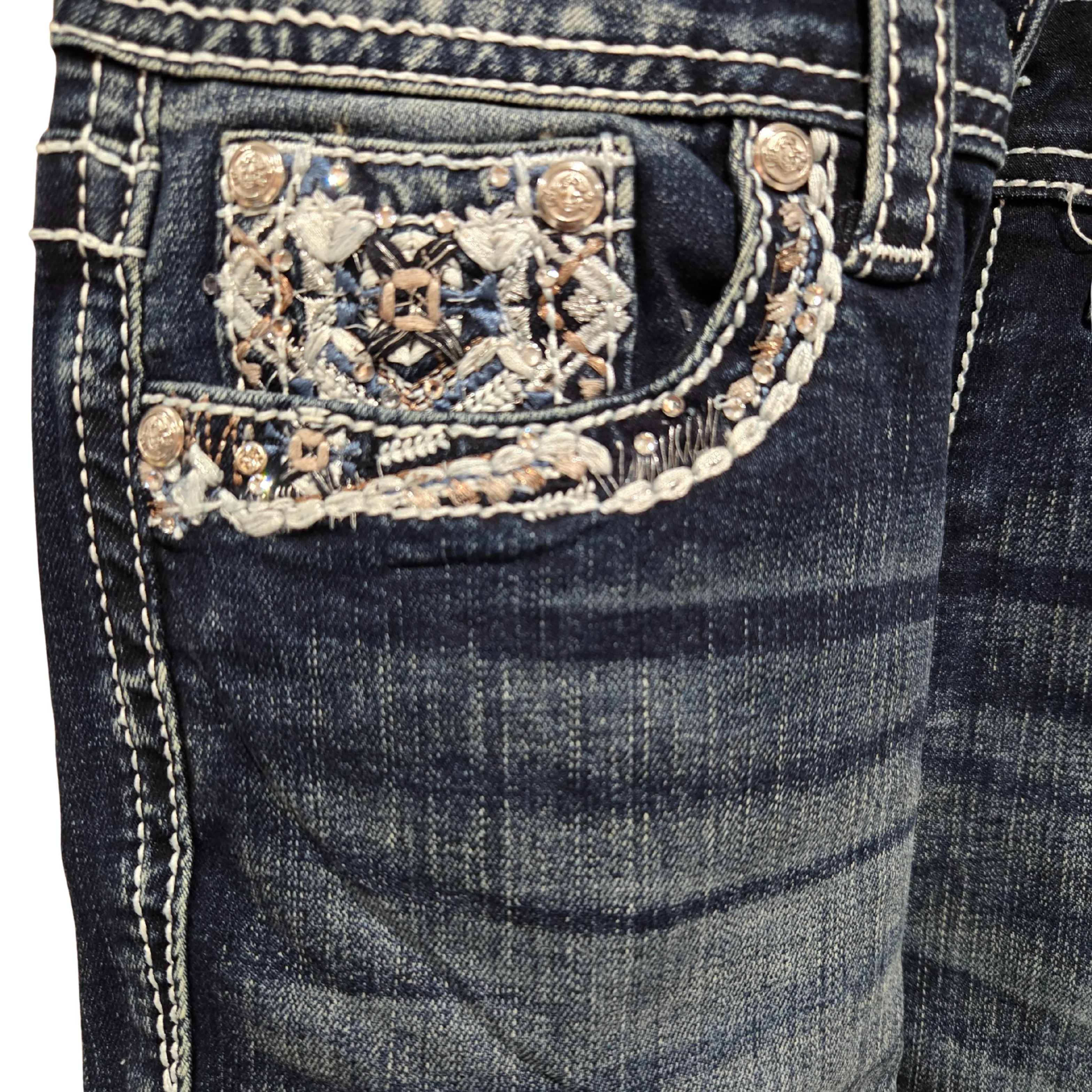Grace in LA Jeans - Image 2