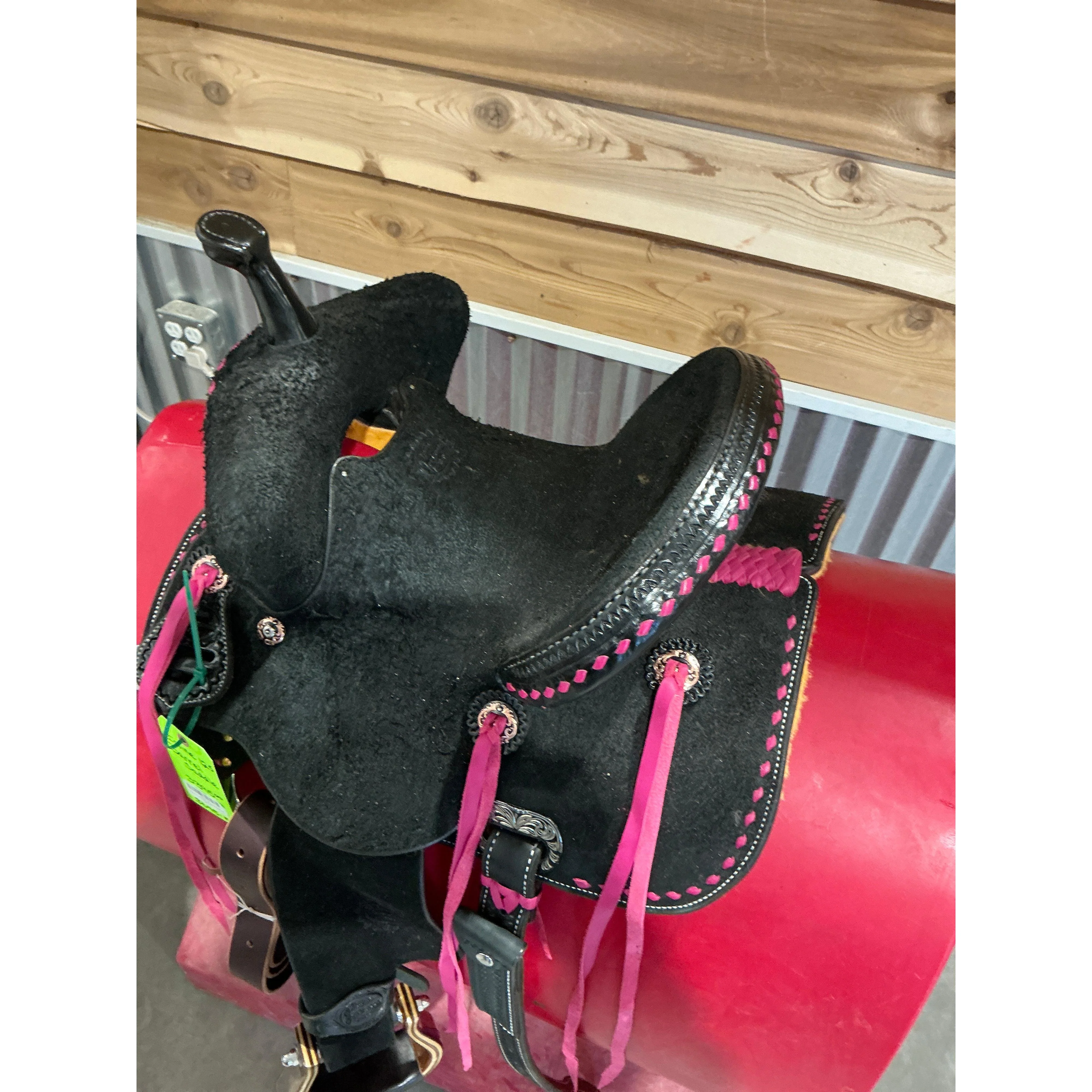 Irvine 12.5" Barrel Saddle-Black Leather - Image 2