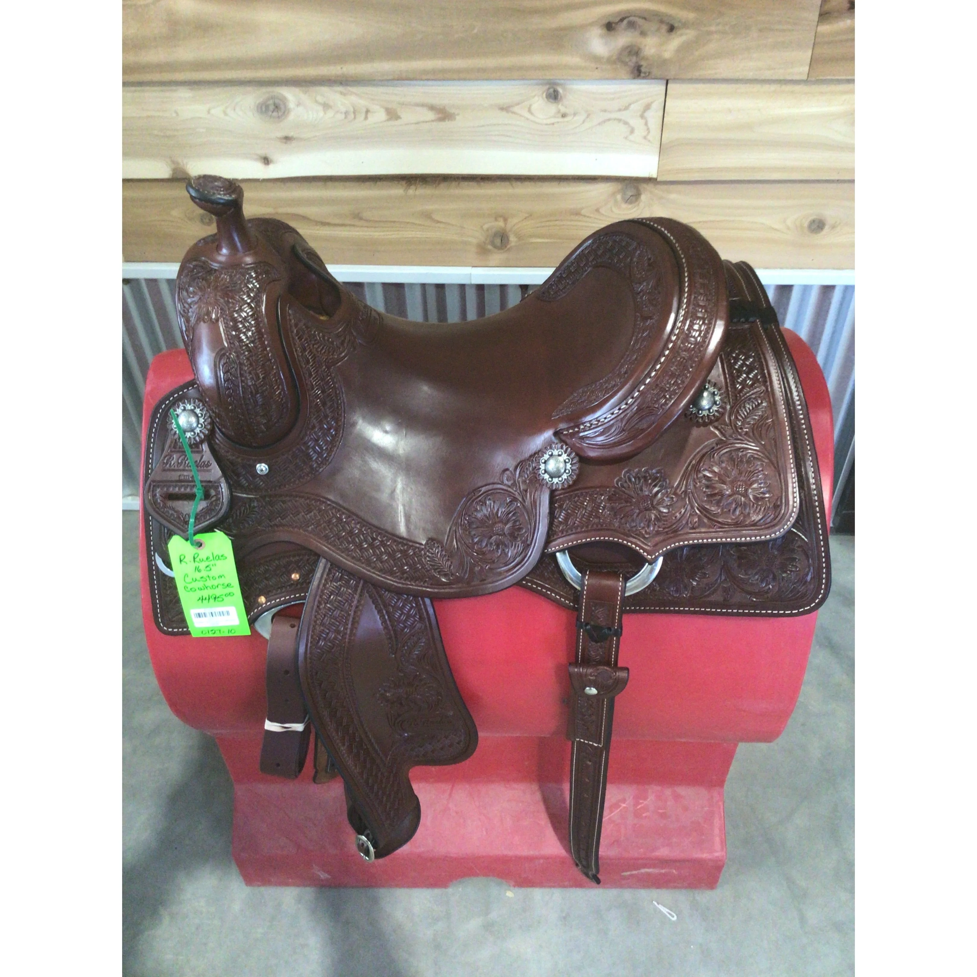 R. Ruelas 16.5" Custom Cowhorse Saddle - Image 2