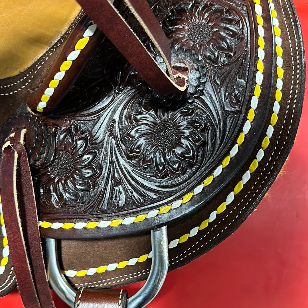 Irvine 16.5"  Wade Saddle - Image 3