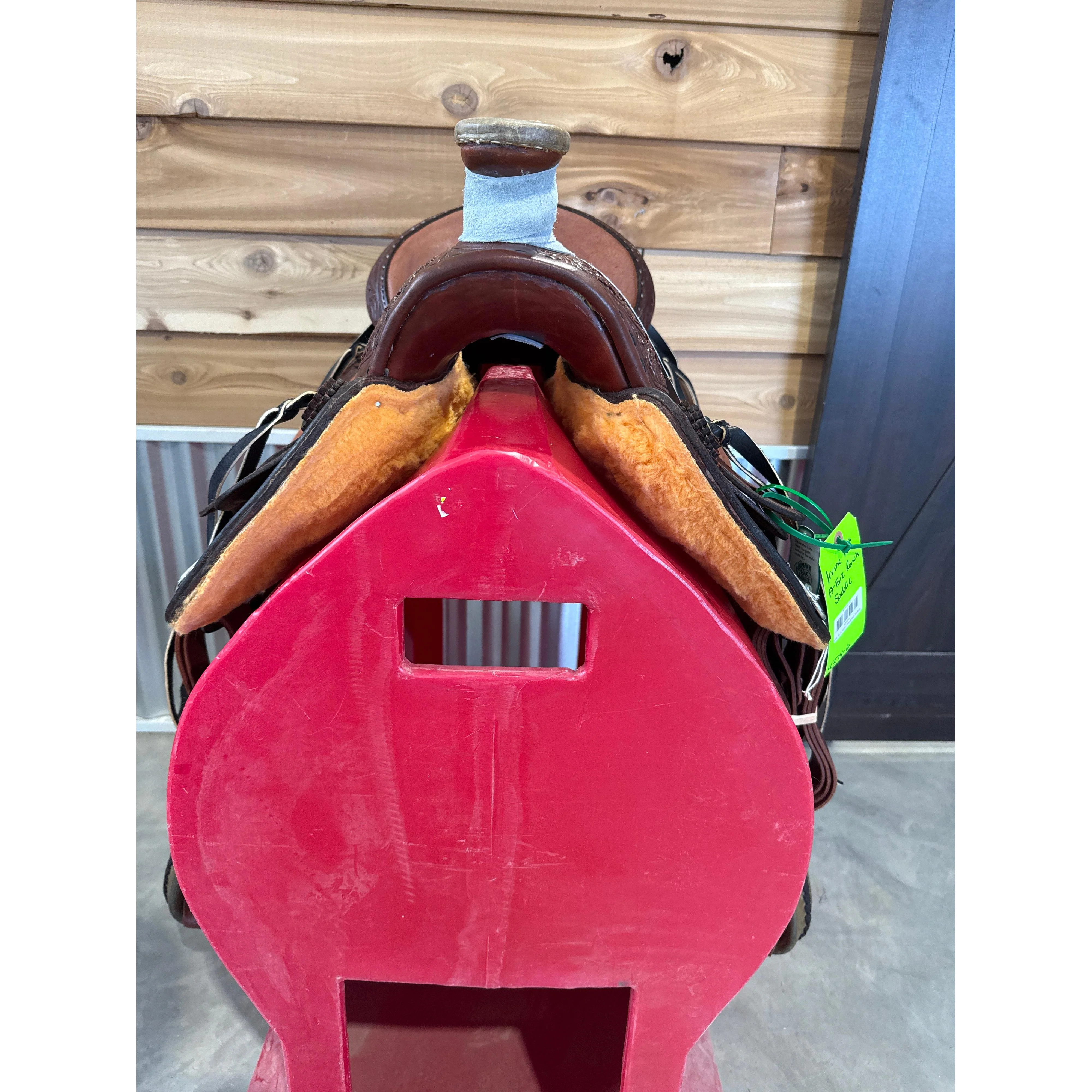 Irvine 16" A Fork Saddle - Image 3