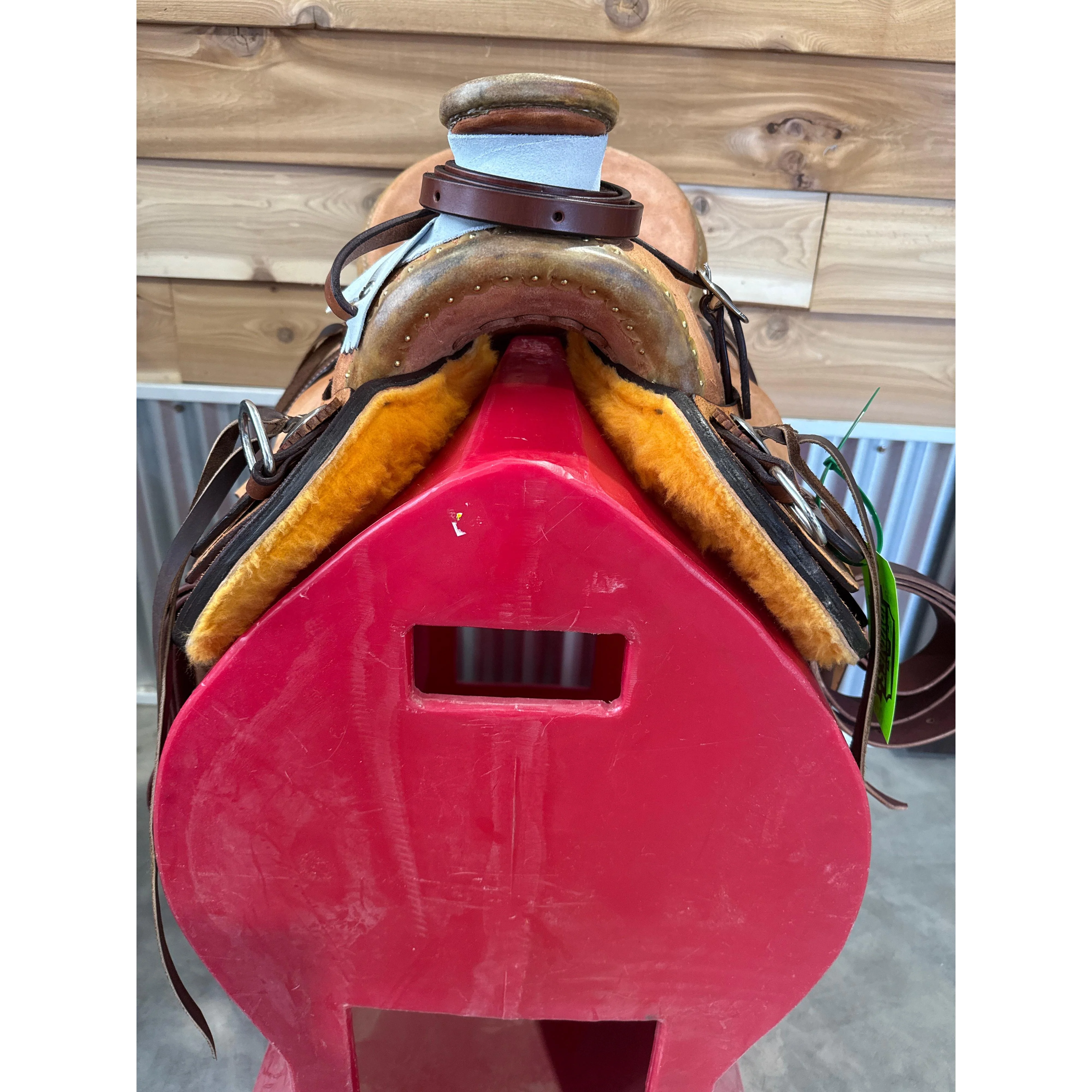 Irvine Custom 16" Wade Saddle - Image 2