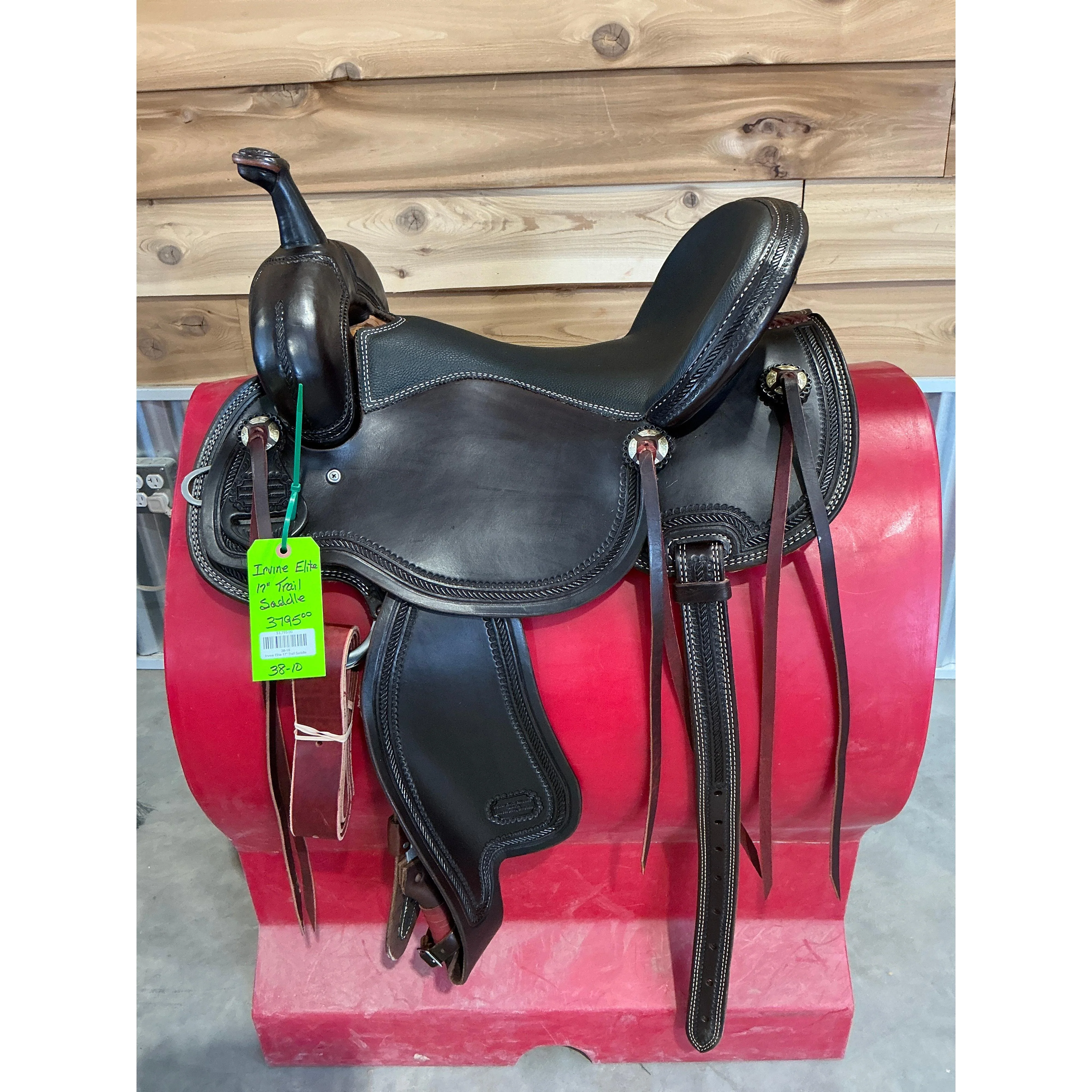 Irvine Elite 17" Trail Saddle