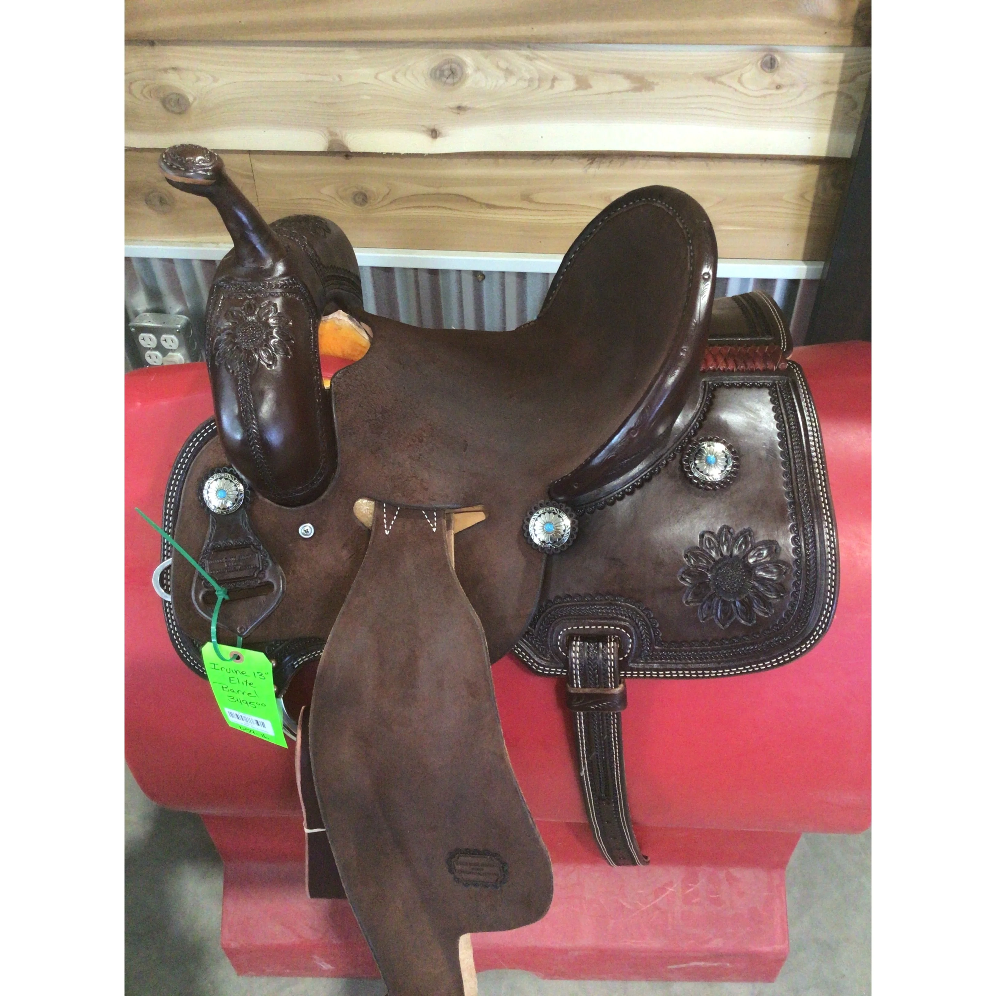 Irvine Elite 13" Barrel Saddle - Image 2