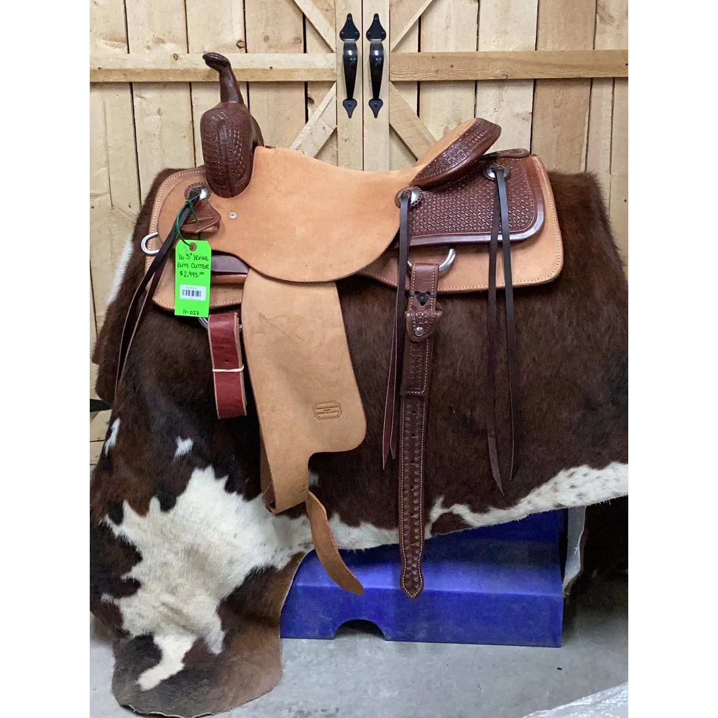 Irvine 16.5"  Elite Cutting Saddle