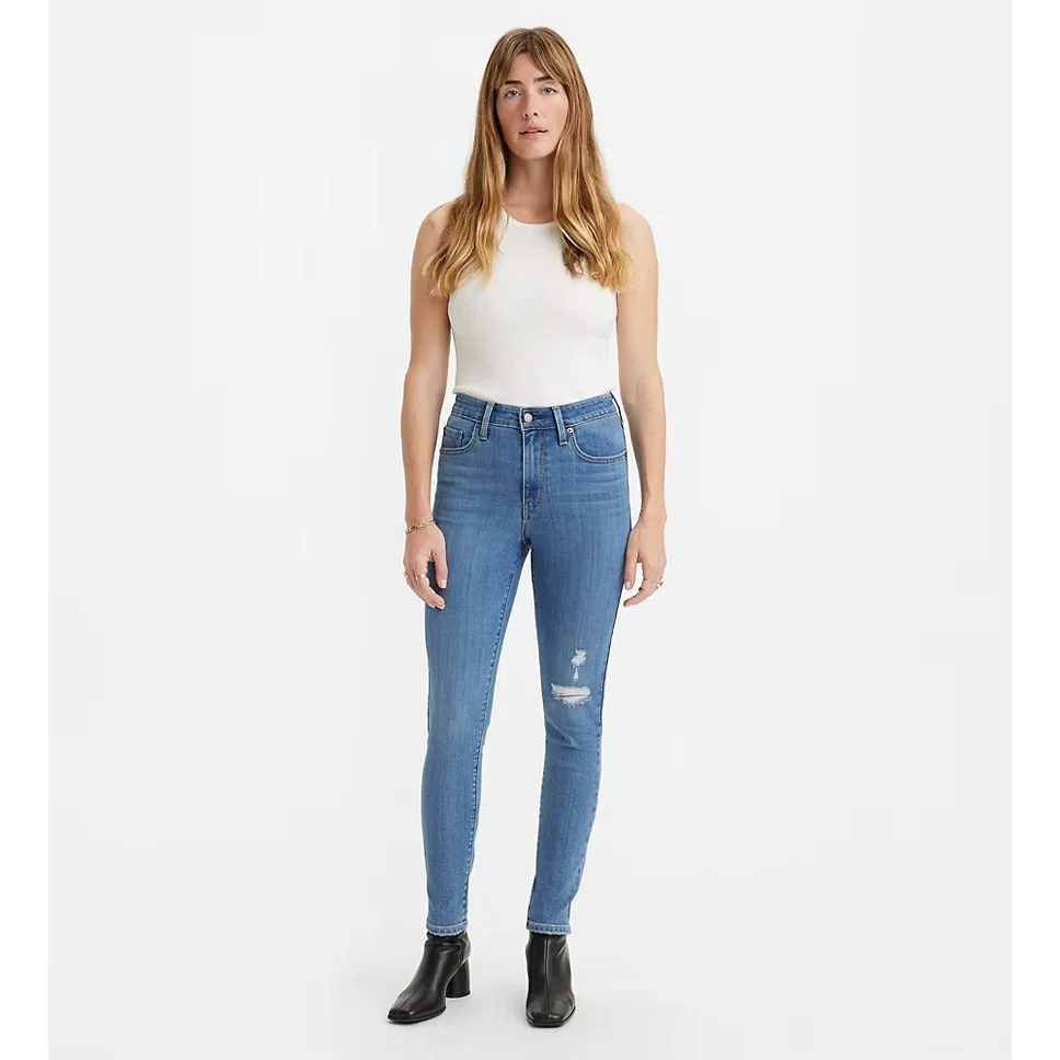 Levi Women's 720 High Rise Skinny Jeans - Chelsea Bend (Medium Wash)