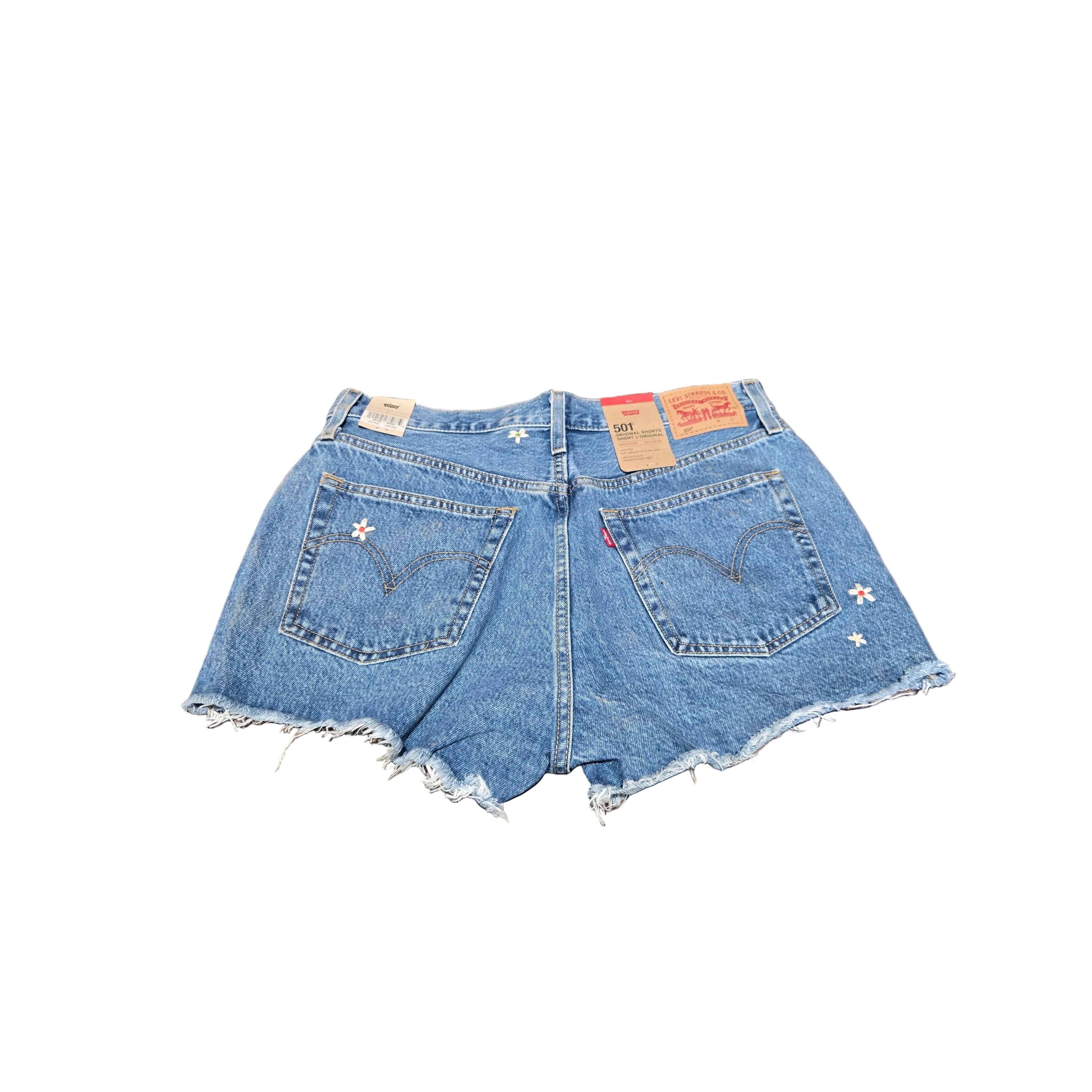 Levi Women's 501 Original High Rise Shorts -  Bee In The Bonnet - Image 2