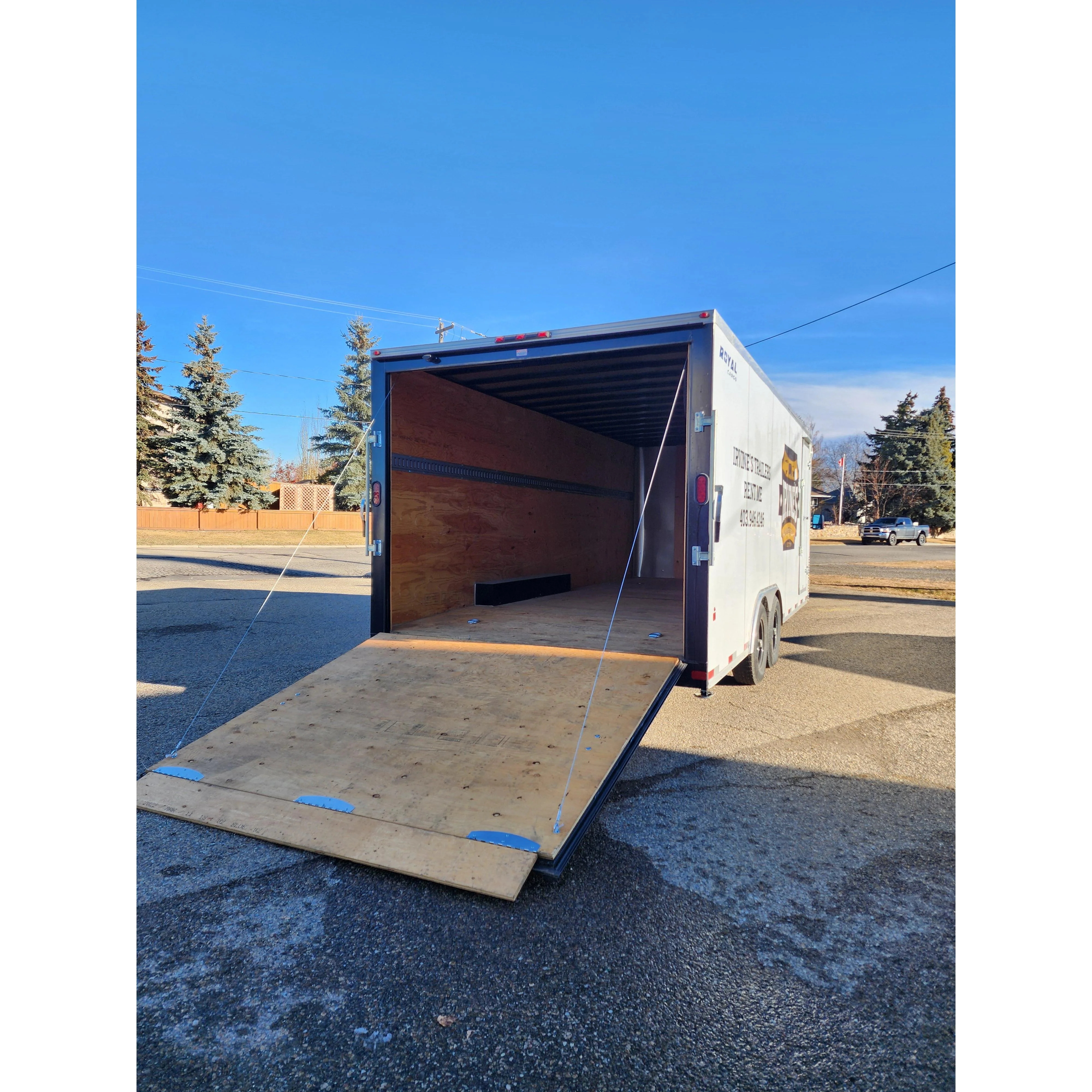 **RENTAL** Southland Royal Enclosed Cargo Trailer - Image 4