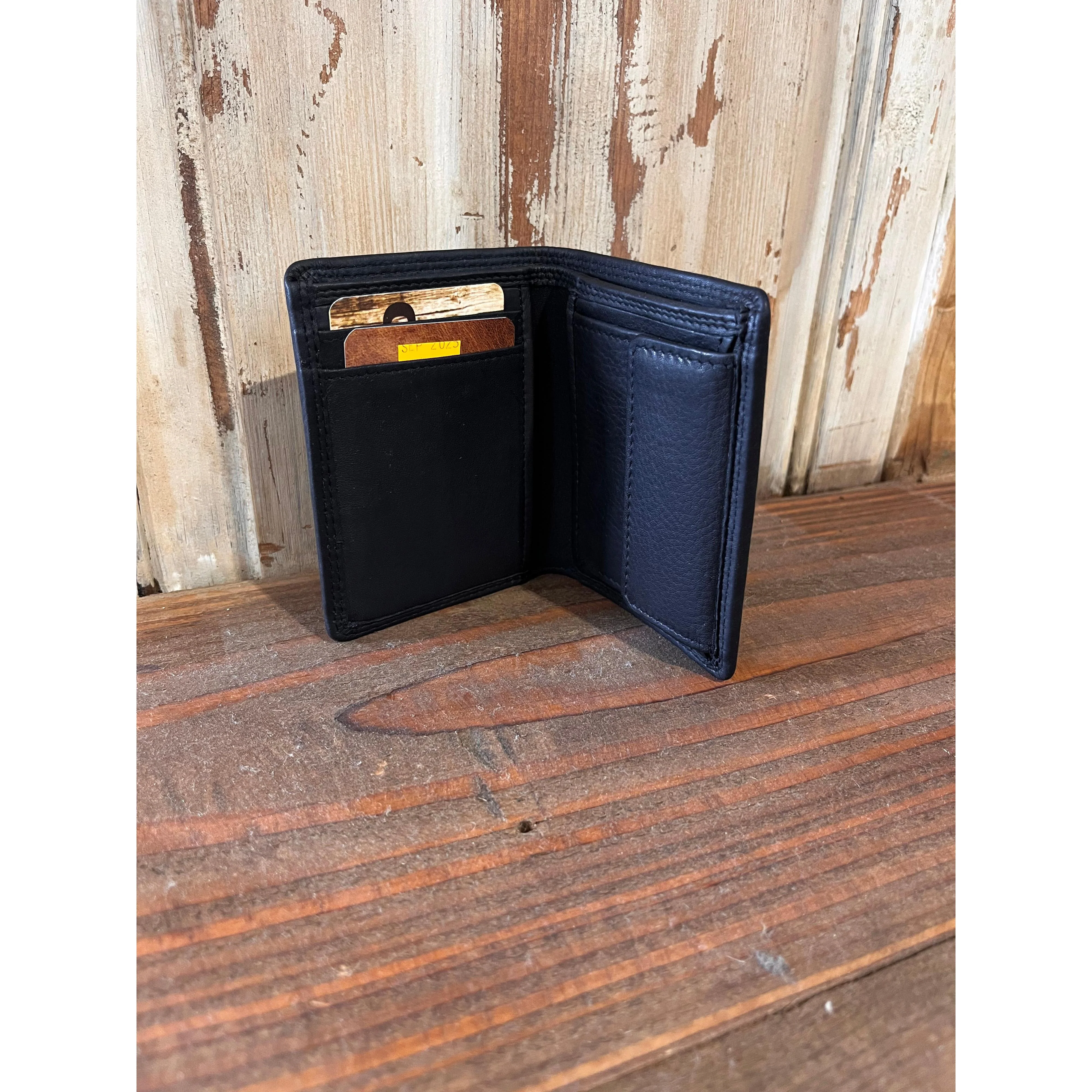 Rugged Earth Leather Wallet - Black - Image 2