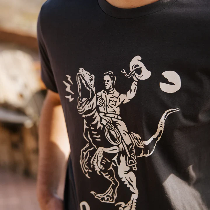 Sendero Men's Velociwrangler Short Sleeve Tee Shirt - Vintage Black - Image 2