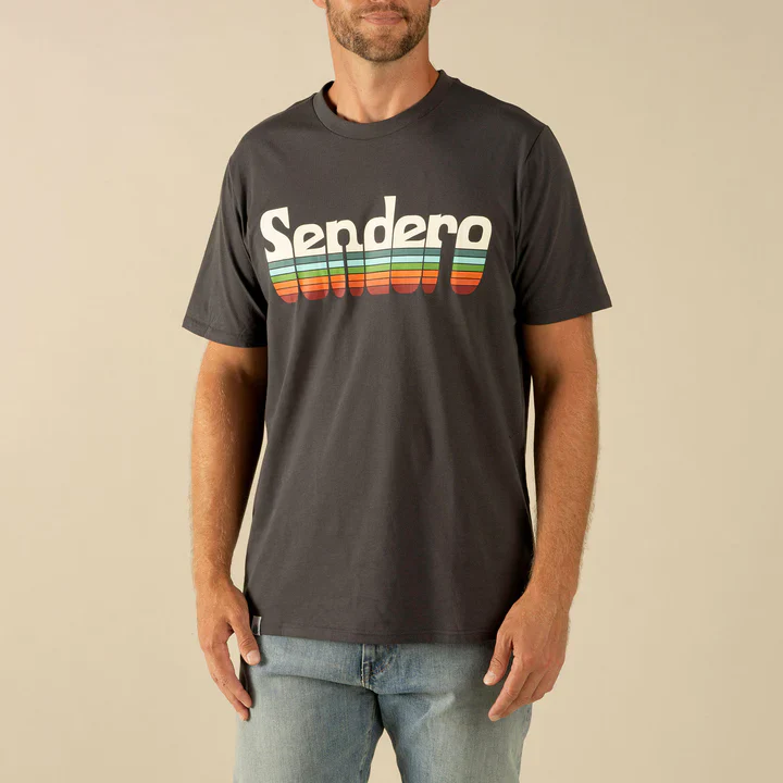 Sendero Unisex Retro Logo Short Sleeve Tee Shirt - Vintage Black - Image 2