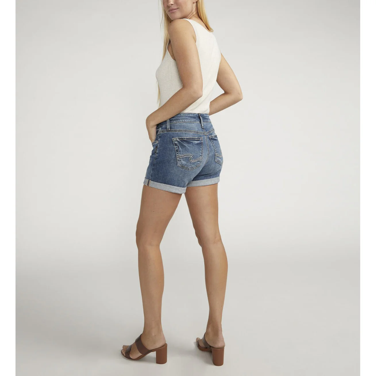 Silver Women's Suki Cuffed Mid Rise Shorts - Image 2