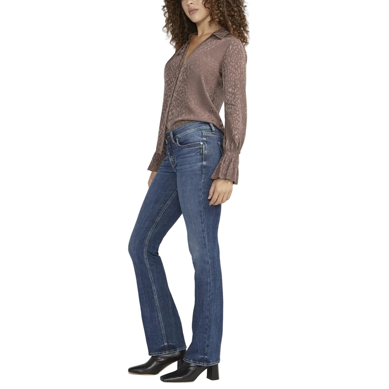 Silver Women's Suki Mid Rise Slim Bootcut Jeans - Indigo