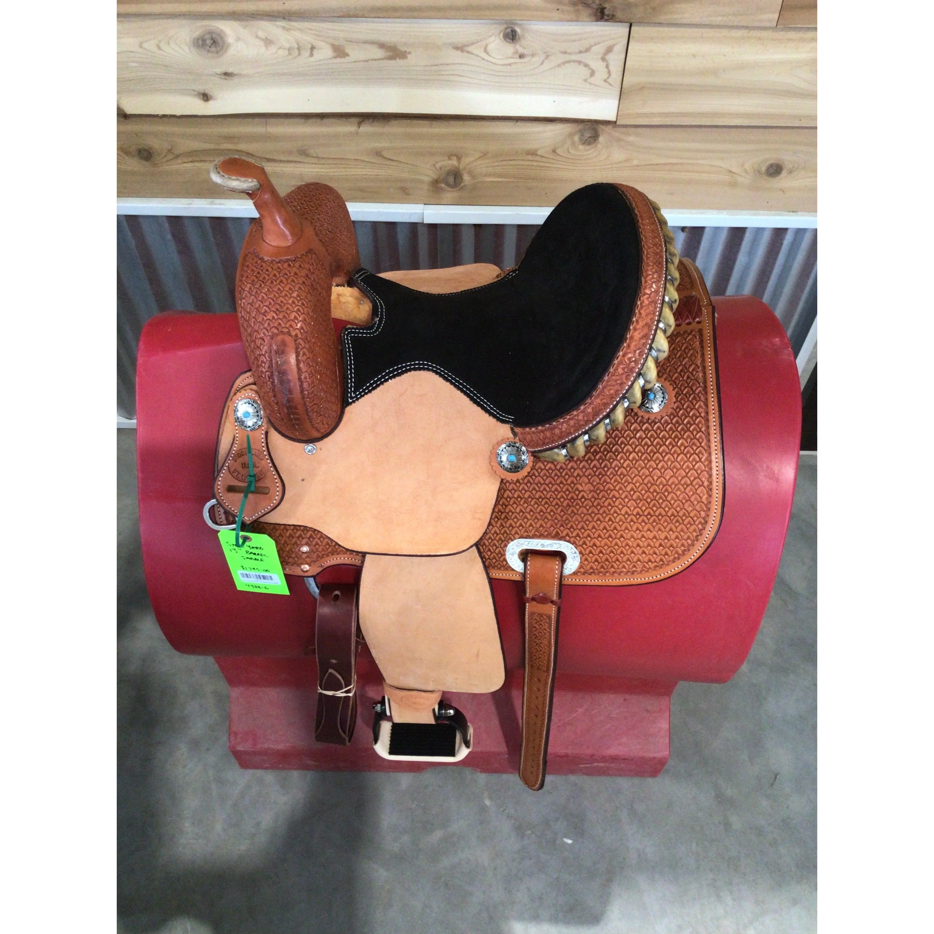 Stock Yard Barrel 13" Barrel Saddle - Image 2