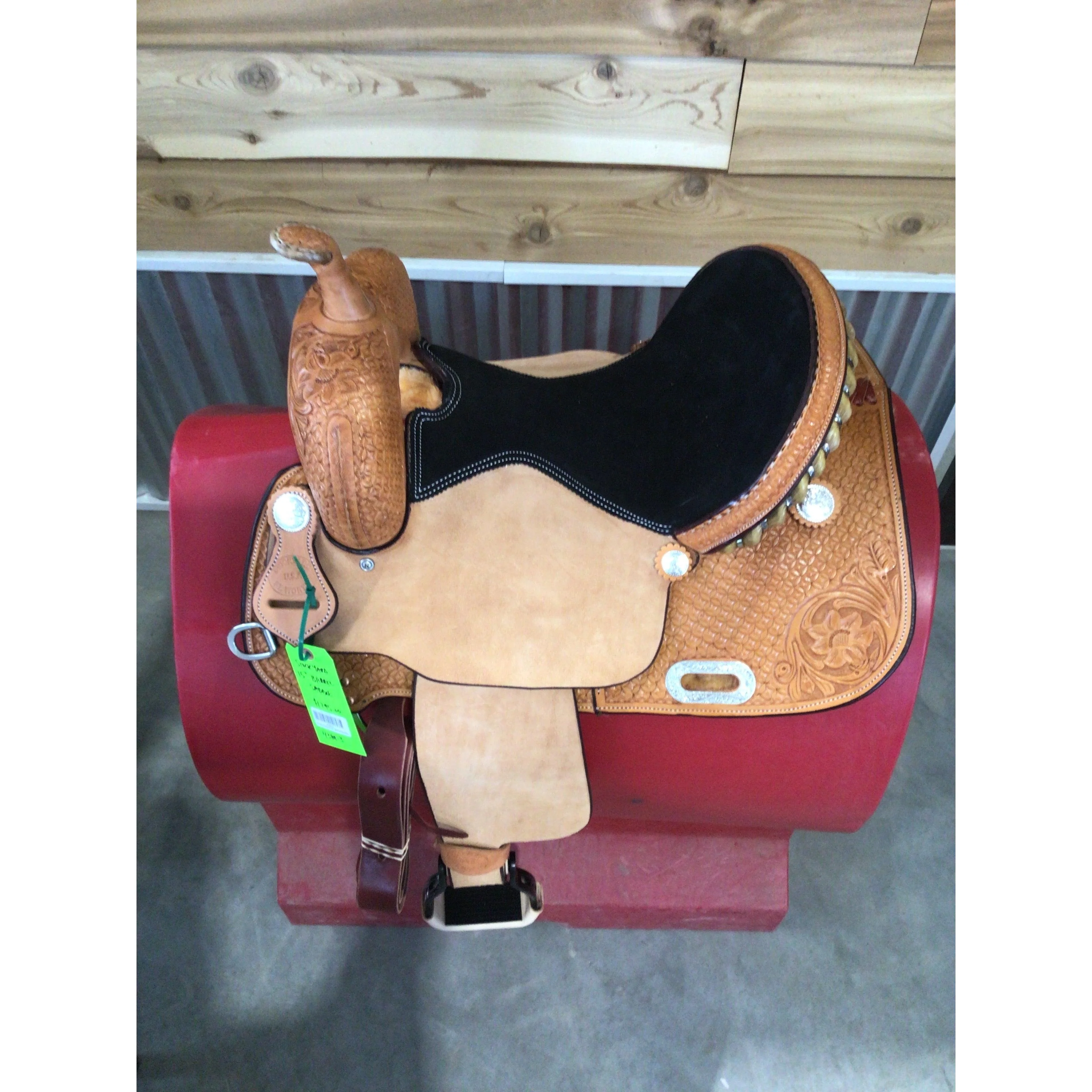 Stock Yard Barrel 15" Barrel Saddle - Image 2