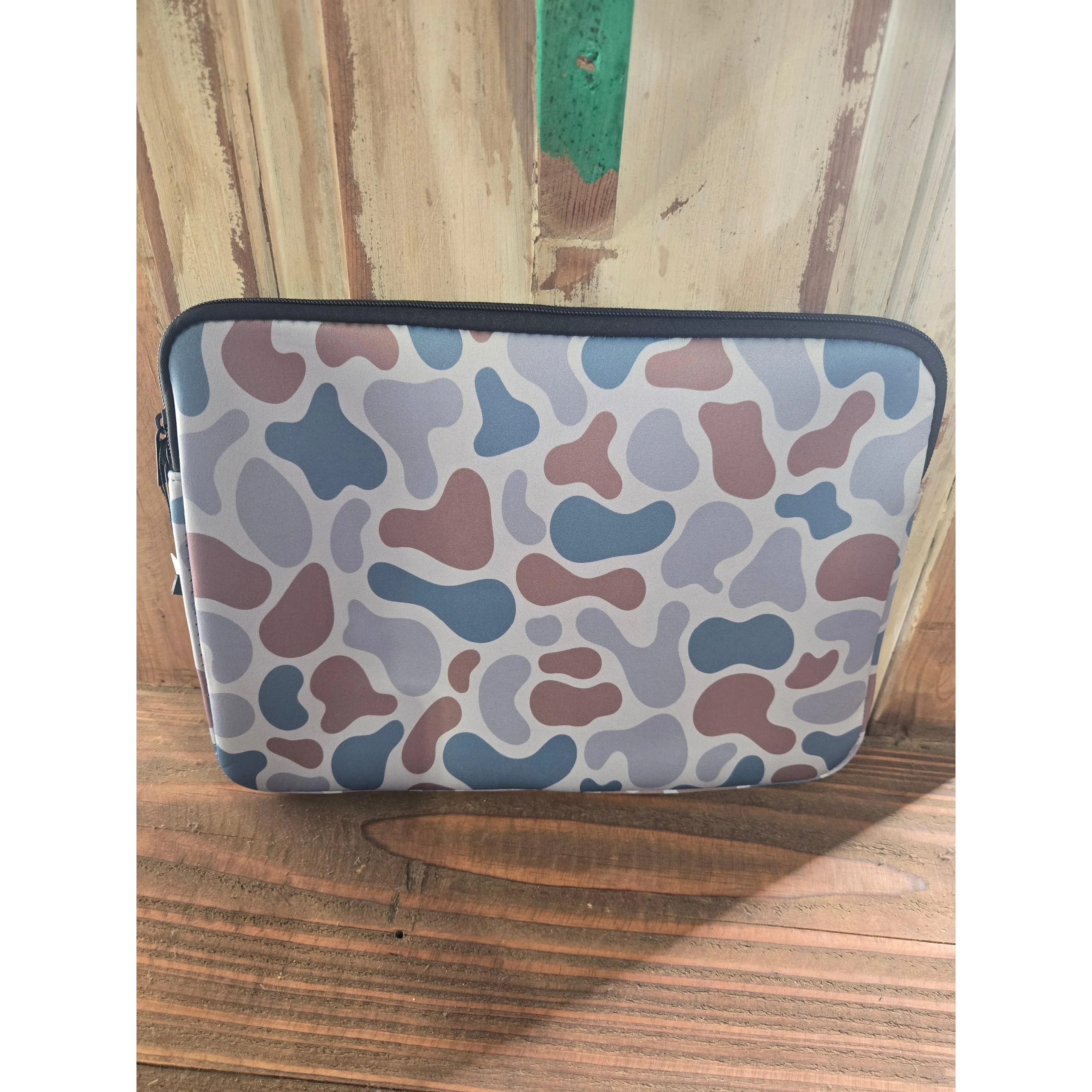 The Front Porch Label Laptop Case - Assorted Colours - Image 11