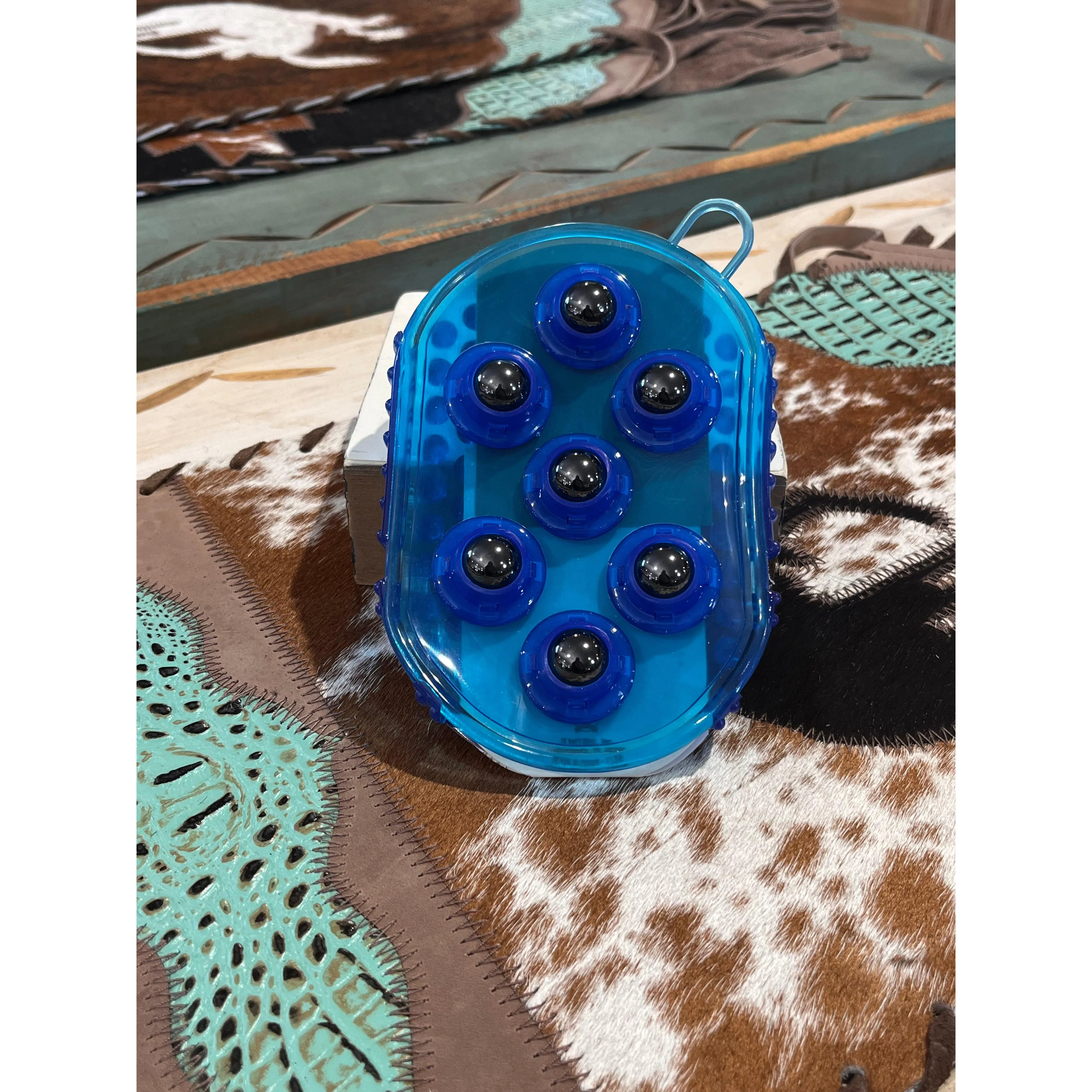Tough 1 Rubber Jelly Massage Mitt - Assorted Colours - Image 3