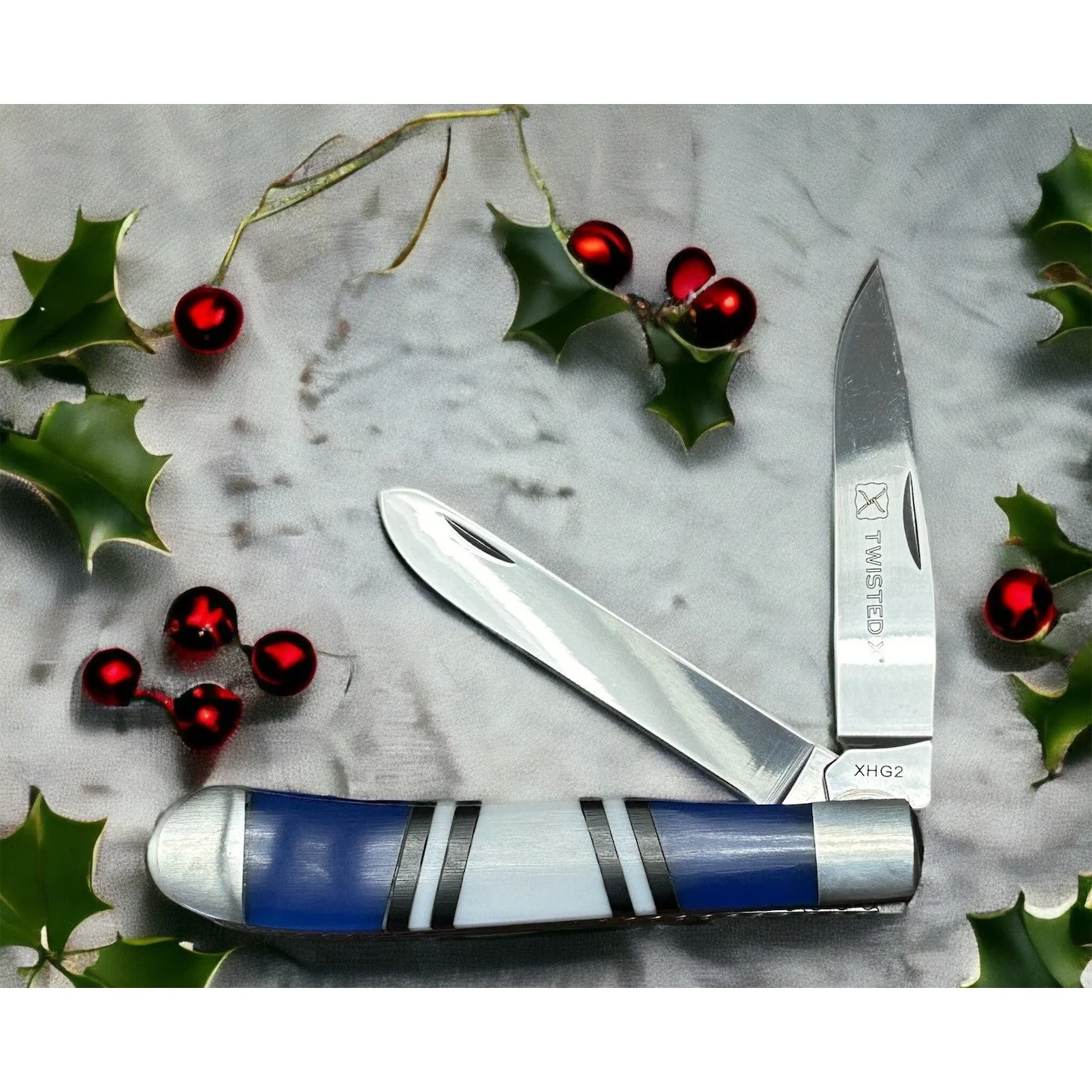 Twisted X Trapper Knife, Blue & White W/Black Stripes