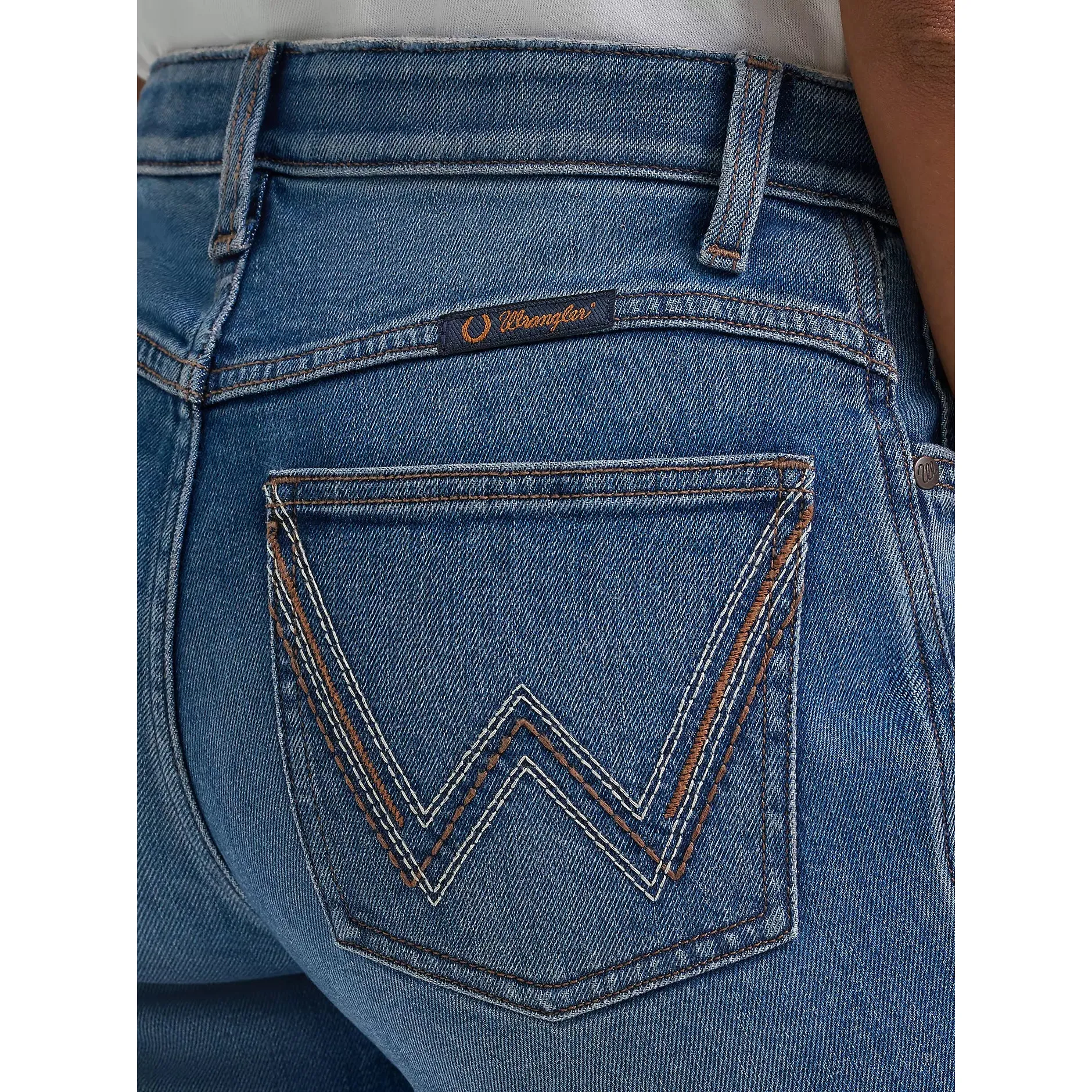 Wrangler® Women's Willow Ultimate Riding Mid Rise Bootcut Jeans - Margo - Image 3