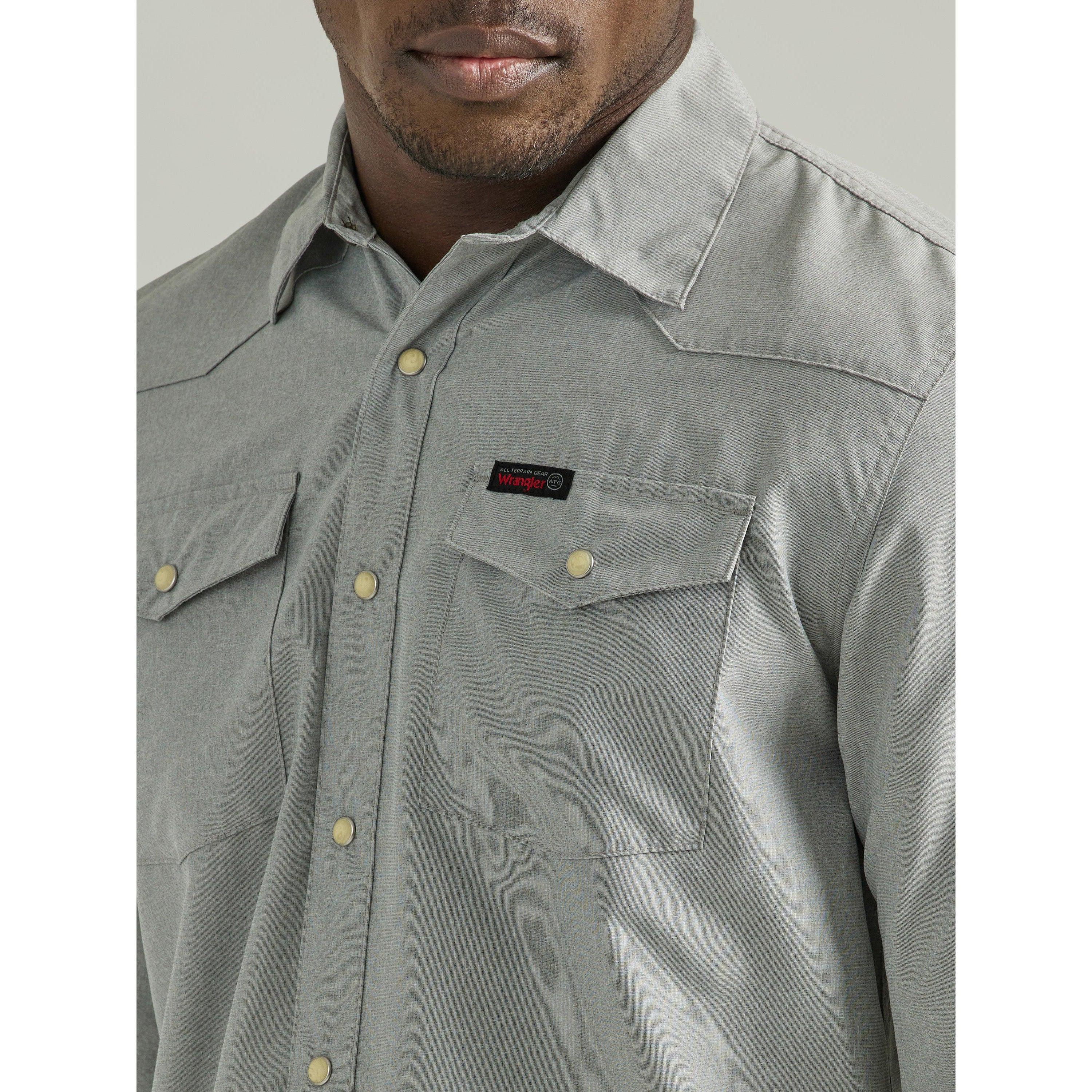 Wrangler Men's ATG Long Sleeve Utility Shirt - Image 6