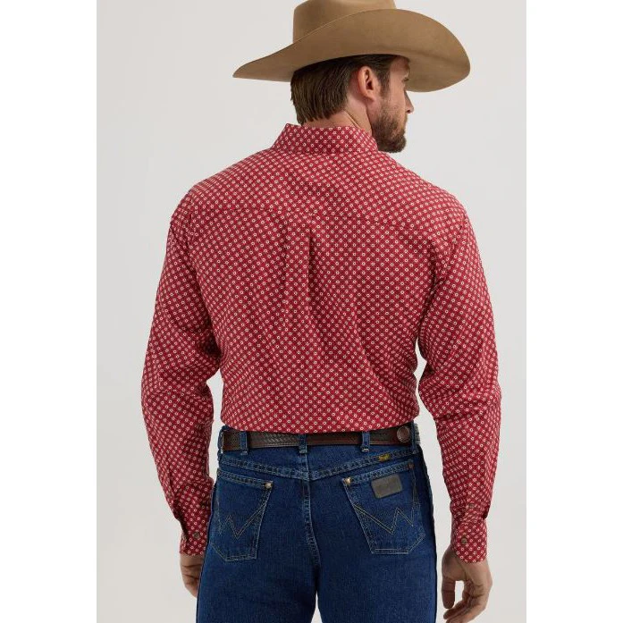 Wrangler Men's George Strait 1 Pocket Long Sleeve Shirt - Red - Image 2