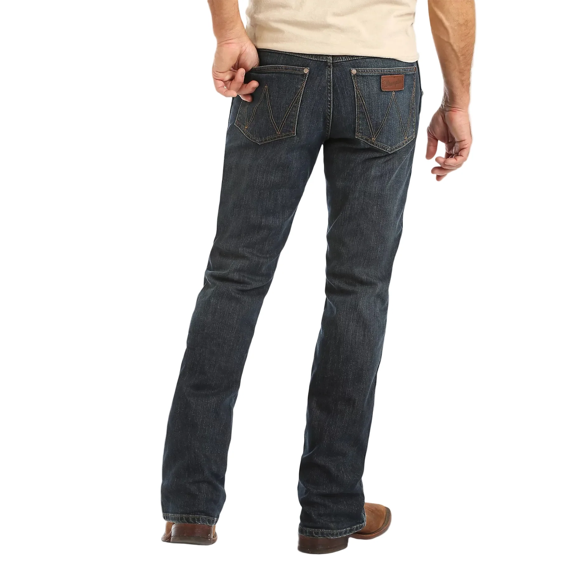 Wrangler Men's Relaxed Fit Boot Cut Jean - Image 2