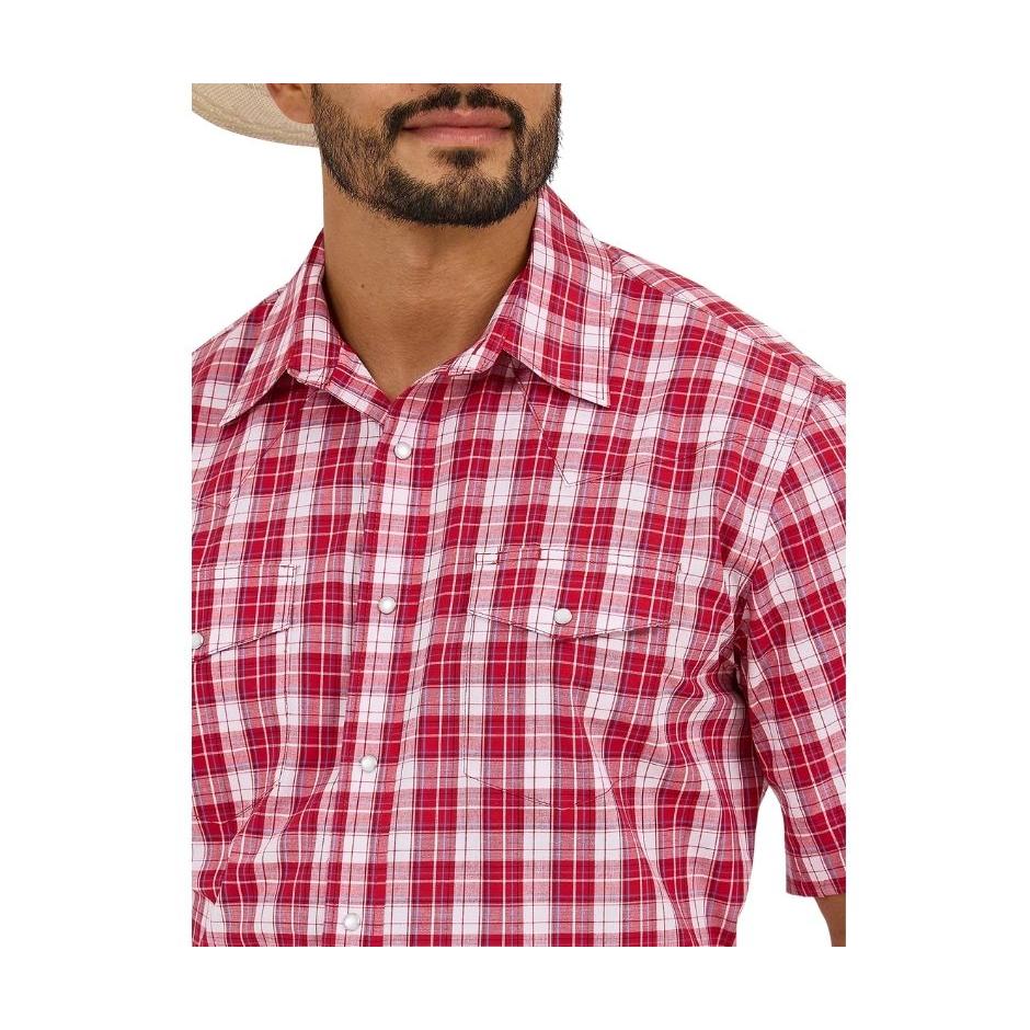 Wrangler Men's Short Sleeve Wrinkle Resistant Classic Fit Shirt - Red - Image 2