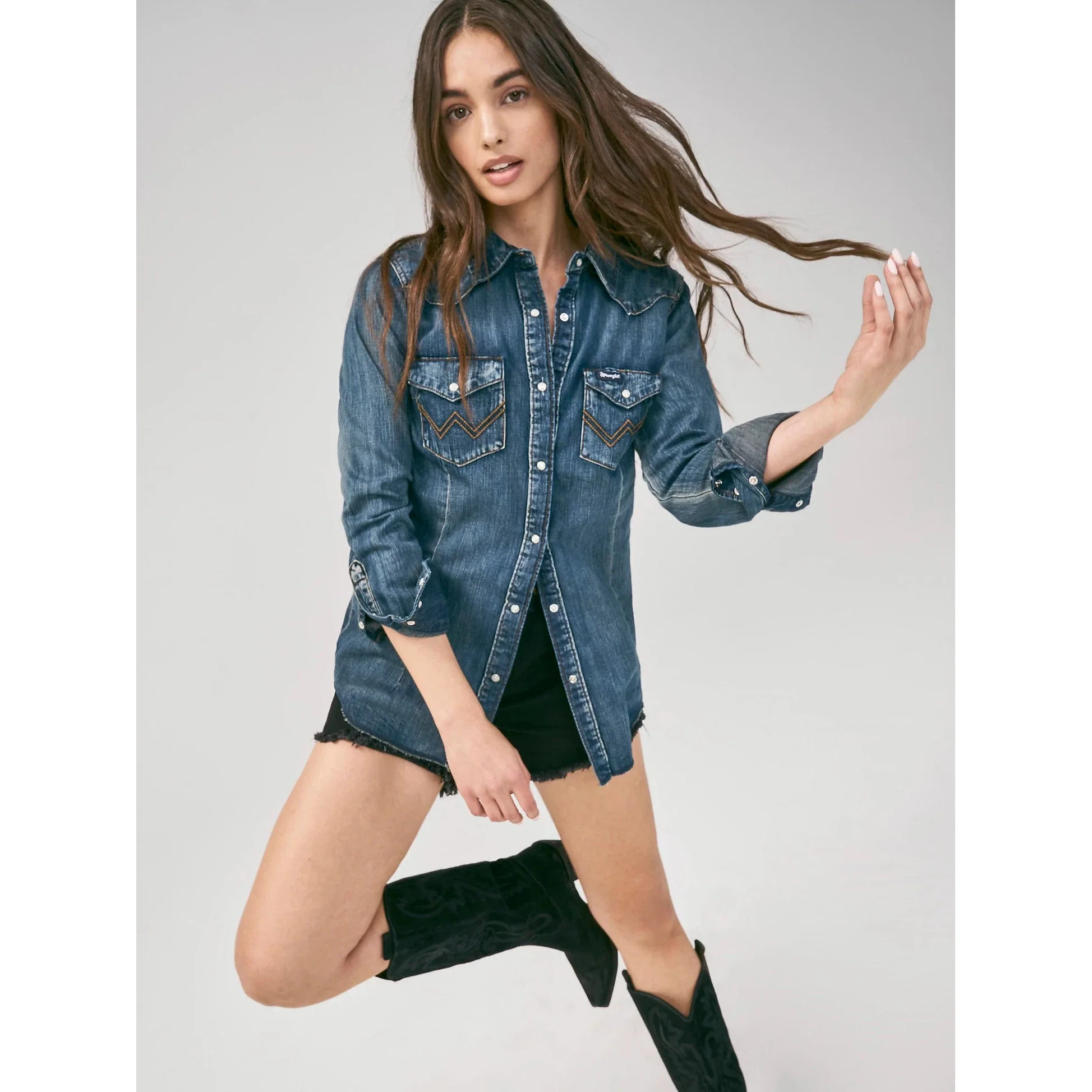 Wrangler Women's Long Sleeve Western Snap Denim Top