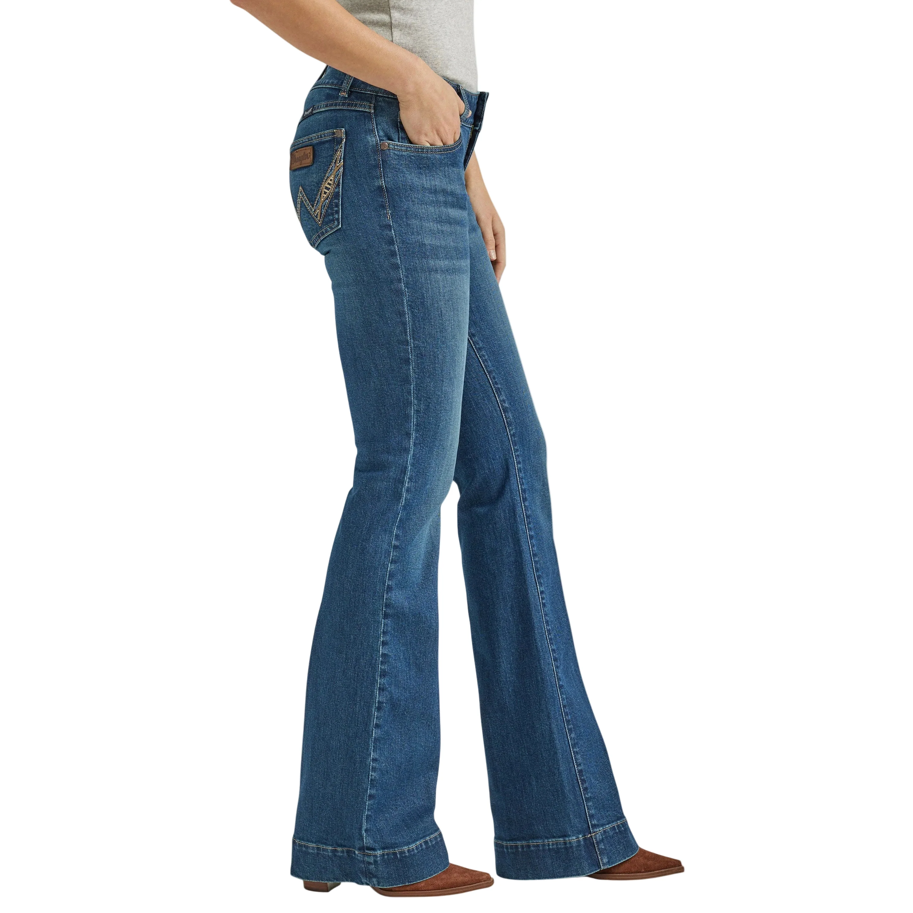 Wrangler Women's Retro Sadie Low Rise Bootcut Jeans - Faithlyn - Image 3